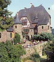 Burg Arras bei Alf an der Mosel